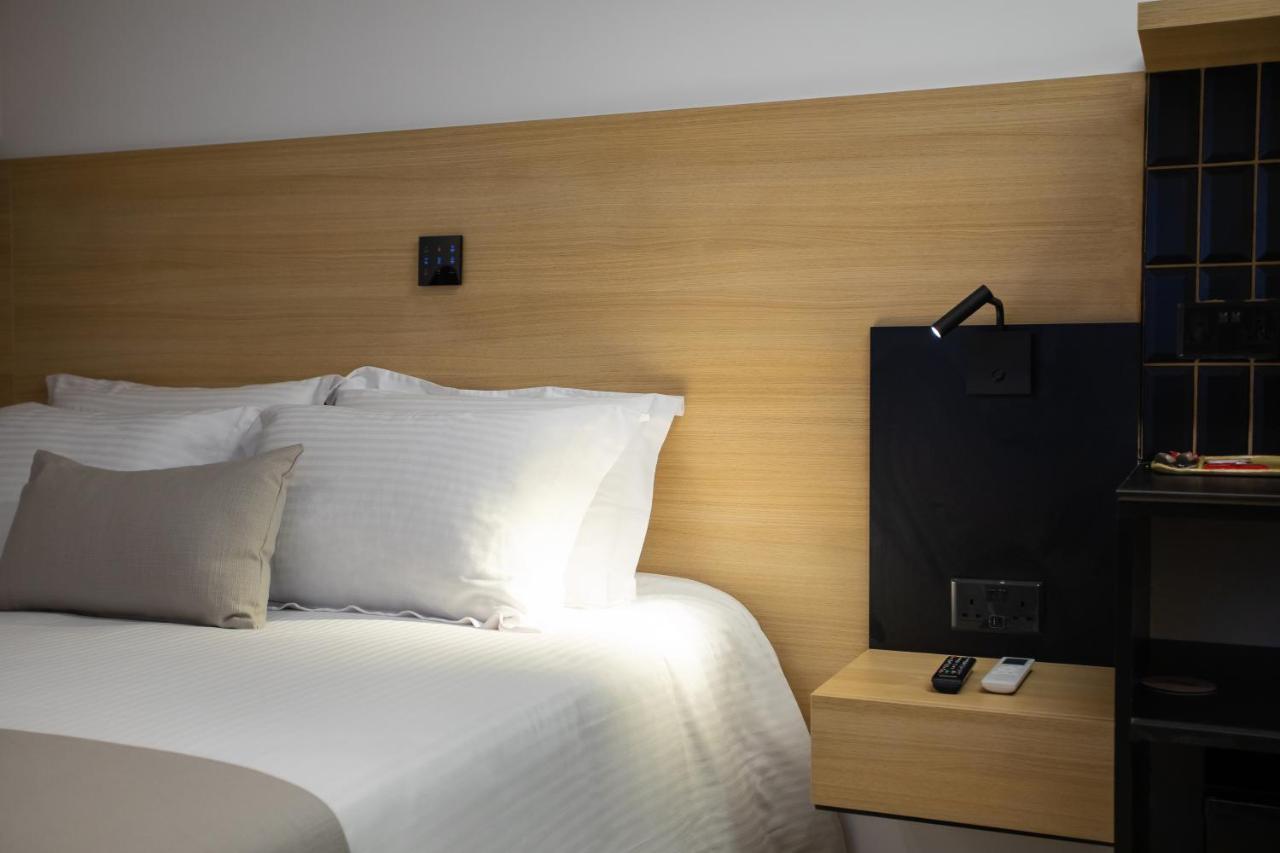 Alinea Urban Saripolou Square Aparthotel Limassol Exteriör bild